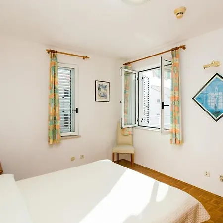 Valerija - One-bedroom With Balcony Apartman
